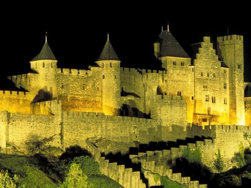 Ibis Budget Carcassonne La Cite Esterno foto